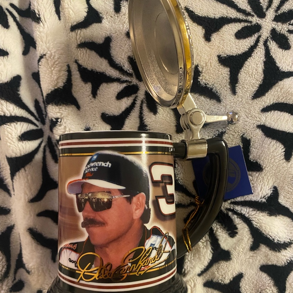 Dale Earnhardt Franklin Mint NASCAR stein collector lidded tankard mug.